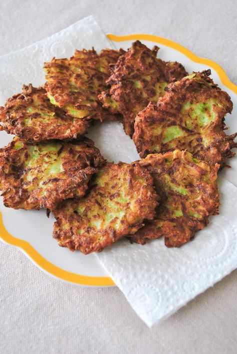 Fritters Recipes, Haloumi Recipes, Fried Broccoli, Broccoli Stems, Sbs Food, Fritter Recipes, Reduce Food Waste, Snacks Recipes, Vegetable Sides