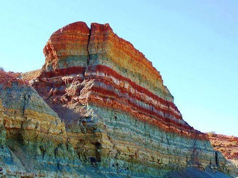 Rainbow Sediment Green Beds, Red Beds, Painted Desert, Geology Rocks, Sedimentary Rocks, Natural Rock, Rock Formations, Natural Phenomena, Science And Nature