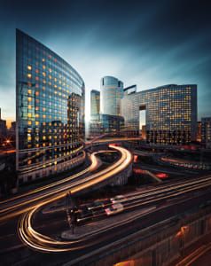 Futuristic Civilization, Light Trail Photography, La Defense Paris, Cities Photography, Dubai Architecture, Famous Cities, Paris Dream, Paris Architecture, Colorful Places