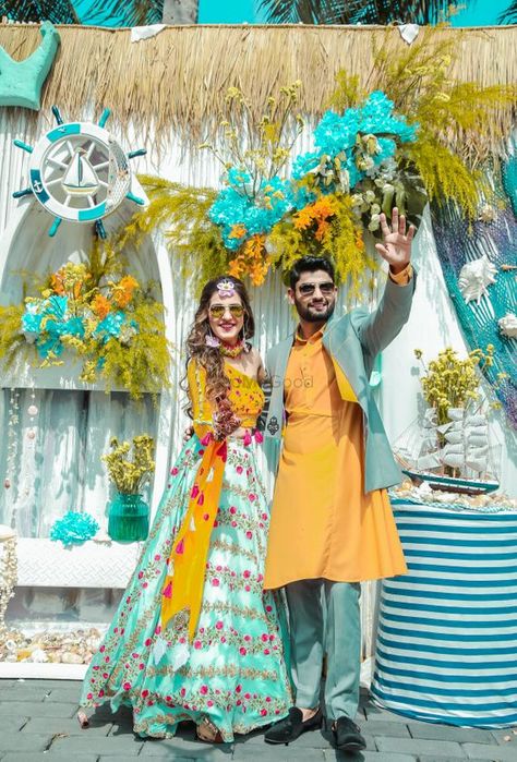 Photo of Matching bride and groom in mustard and teal outfits Mehndi Function Couple Dress, Couple Outfits For Engagement, Unique Bridal Looks, Haldi Outfit Ideas, Long Frok, Outfit Ideas For Engagement, Outfits For Engagement, Wedding Matching Outfits, Ideas For Engagement