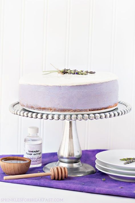 Honey Lavender Cheesecake | Sprinkles for Breakfast Lavender Cheesecake, Honey Dessert, Lavender Recipes, Honey Lavender, Pan Sin Gluten, Cherry Cookies, Low Carb Muffins, Torte Cupcake, Cookies Recipes