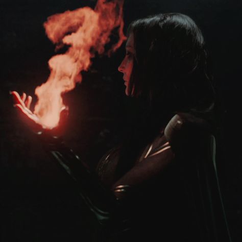 Hela Marvel Aesthetic, Hela Aesthetic, Hela Icon, Fire Astethic, Hela Odinsdottir, Hela Marvel, Marvel Hela, Dark Royal Aesthetic, Dnd Party