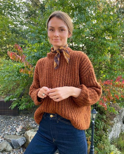 some early fall fits and our new carpet. in love💌 . . . . . #lookdujour#outfitrepeater#capsulewardrobe#autumnootd#fallvibes | Instagram Fall Pointelle Knit Sweater Vest, Fall Layering Pointelle Knit Cardigan, Retro Fall Layering Cardigan, Fall Hand-knitted Wool Cardigan, Cozy Heart-shaped Fall Sweater, Art Teacher Outfits, Fall Winter Capsule Wardrobe, Isabella Rossellini, Deep Autumn