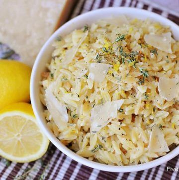 Creamy Orzo Pasta, Parmesan Orzo, Tiny Pasta, Creamy Orzo, Lemon Orzo, New Recipes For Dinner, Summer Side Dish, Orzo Recipes, Creamy Parmesan