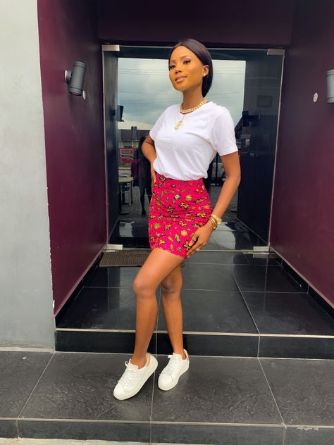 A perfect side ruched Ankara mini skirt for bunching with the girls Ankara Mini Skirt Styles, Ankara Mini Skirt, Ankara Skirts, Skirt Styles, Afrocentric Fashion, Mini Skirt Style, African Tops, Ankara Designs, Ankara Skirt