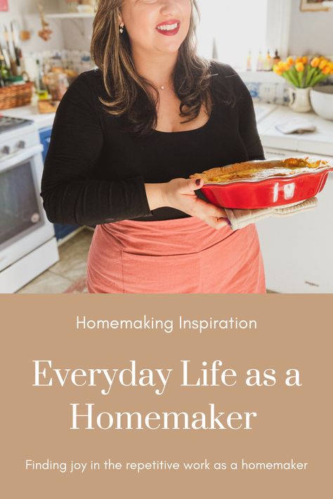 Finding joy in the repetitive work as a homemaker. Follow along for a look into the everyday life as a homemaker as I bake, clean and tend to the home. #homemaking #homemakinginspiration #everydaylifeofahomemaker #howtohoomemake Modern Homemaker Outfits, Buttery Pie Crust Recipe, Homemaking Aesthetic, Housewife Life, Delicious Quiche, Frozen Pie Crust, Buttery Pie Crust, Christian Homemaking, Black Bean Chili