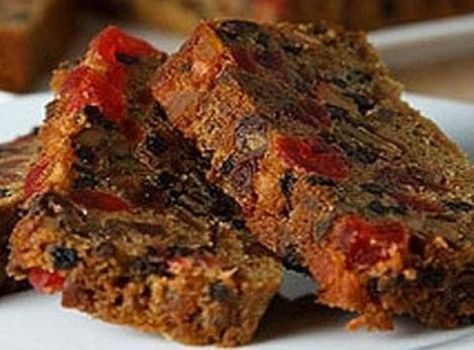 Dark Fruit Cake (prizewinner) Recipe Dark Fruit Cake, Dark Fruit Cake Recipe, Best Fruitcake, Fruit Cake Recipe Christmas, Fruit Cake Recipe, Fruit Cake Christmas, Torte Cupcake, Christmas Cake Recipes, Fruitcake Recipes