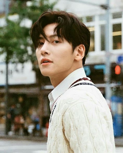 Asian Male Model, Korean Male Actors, Classy Outfits Men, Best Dramas, Chang Wook, Korean Drama Best, Cool Outfits For Men, Ji Chang Wook, Korean Artist