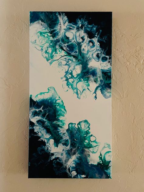 Paint Pouring Art Ideas, Liquid Acrylic Painting, Acrylic Pour Painting Ideas On Canvas, Fluid Art Acrylic Paintings, Acrylic Pouring Art Ideas, Acrylic Pour Painting Ideas, Dutch Pour Acrylic Painting, Pour Painting Ideas, Pouring Acrylic Paint