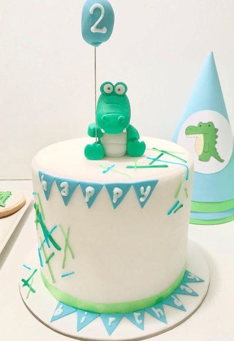 Crocodile Cake Design Images (Crocodile Birthday Cake Ideas) Crocodile Cake, Crocodile Birthday, Alligator Birthday Parties, Alligator Birthday, Cake Design Images, Marvel Cake, Baby Cake Smash, Baker Cake, Cake Designs Images