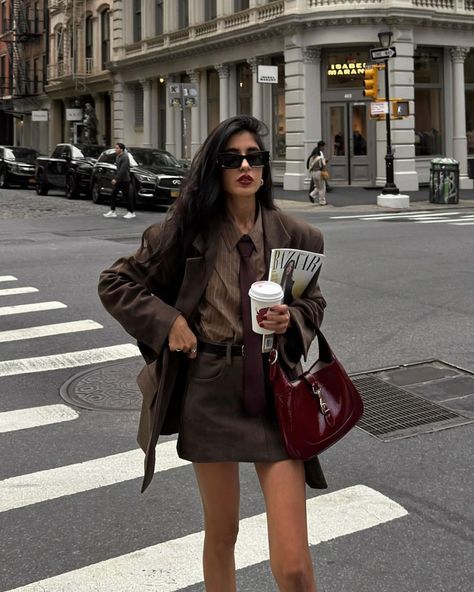 The Frankie Shop | Texture play with our suede chocolate brown Peoria set, styled by @narrinanatasha. Now back in stock. #TheFrankieShop #FrankieForAll… | Instagram Brown And Burgundy Outfit, Brown Outfits Aesthetic, Brown Mini Skirt Outfit, Brown Suede Jacket Outfit, Red Bag Outfit, Suede Skirt Outfit, Suede Jacket Outfit, Brown Suede Skirt, Mini Skirt Fashion