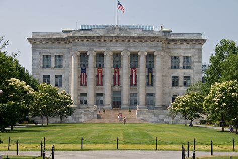 Harvard Medical School #univerro #harvard #university Medical School Wallpaper, School Wallpaper Aesthetic, School Wallpaper, Harvard Students, School Campus, Dream College, Harvard Medical School, Harvard University, Top Universities