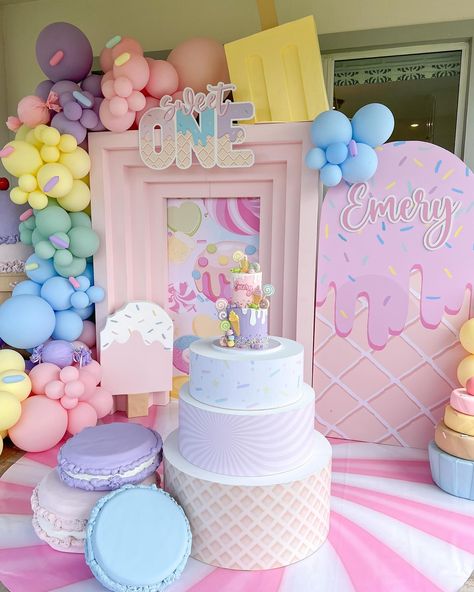 Emery’s Sweet One 🍭🍦🍬🍰 Cake @dandysweettreats Grazing table @boardsbynat #sweetonetheme #sweetonebirthday #sweetonethemedbirthday #sweetonethemedparty #sweetonethemecake #sweetonebackdrop #sweetoneballoons #sweetoneballoongarland #sweetonebirthdayparty #sweetonebirthdaydecor #sweetonedecoration #icecream #icecreamtheme Land Of Sweets Birthday Party, Sweets Birthday Party, Sweet One Cake, Candy Land Birthday, Land Of Sweets, Sweets Birthday, Sweets Party, 30th Birthday Bash, Candy Theme Birthday Party