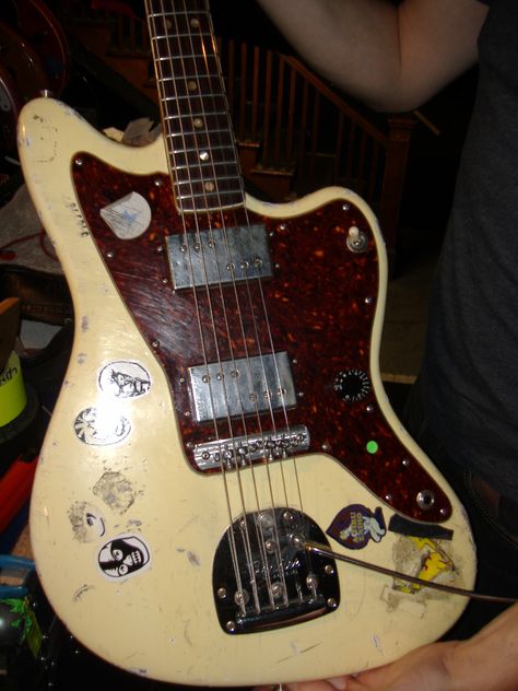 Left Handed Guitar, Telecaster Bass, Telecaster Deluxe, Fender Jazzmaster, Electric Guitar And Amp, Custom Electric Guitars, Bicycle Frame, Noise Makers, Custom Guitars