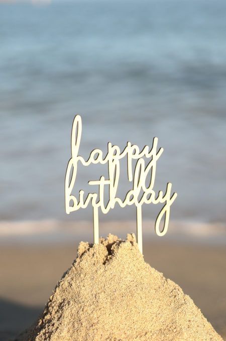 Birthday Ideas At The Beach, Birthday At Beach Ideas, Beach Day Birthday Party, Birthday On The Beach Ideas, Beach Bday Photoshoot, Birthday In Beach, Birthday Beach Ideas, Aesthetic Beach Birthday, Beach Birthday Ideas