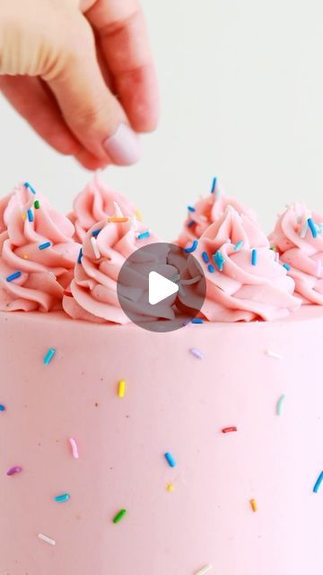 Delicious Vanilla Cake Recipe, Celebratory Cake, Swirl Border, Pink Buttercream, Vanilla Cake Recipe, January 3, In The Meantime, Let Them Eat Cake, Cake Recipe