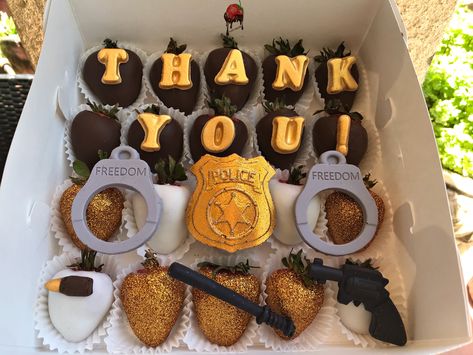 Chocolate covered strawberries for a police officer! Police Strawberries, Police Chocolate Covered Strawberries, Strawberry Ideas, Chocolate Covered Treats, Police Gifts, Edible Arrangements, Covered Strawberries, Chocolate Strawberries, Chocolate Covered Strawberries