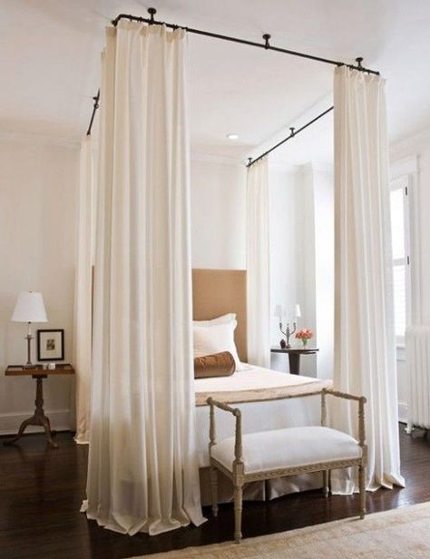 Pipes Faux Canopy Bed, Diy Seng, Canopy Bedroom, Bed Platform, Diy Canopy, Bed Canopy, Bed Curtains, Canopy Bed, Design Del Prodotto