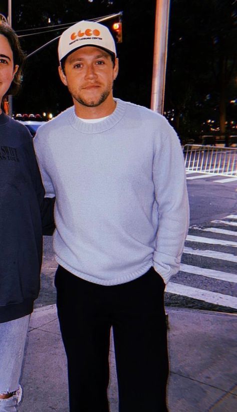 Niall Horan Street Style, Niall Horan Style Outfits, Niall Horan Style, Niall Horan Outfits, Guy Styles, James Horan, Niall Horan, Take That, Street Style