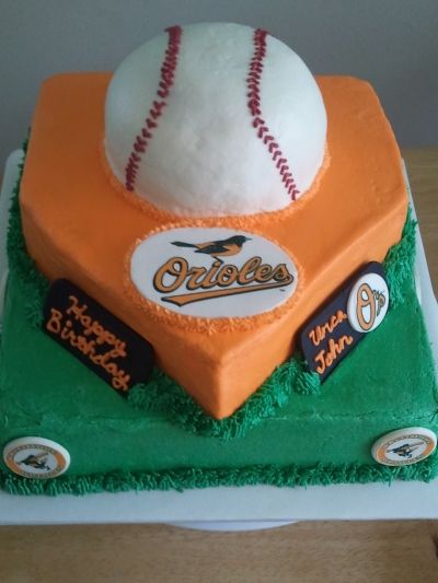 Baltimore Orioles  By gourmetsharon on CakeCentral.com Baseball Desserts, Baseball Cake, Baltimore Orioles Baseball, Rich Cake, Orioles Baseball, Baseball Birthday Party, Cake Central, Summer Cakes, Metal Bowl