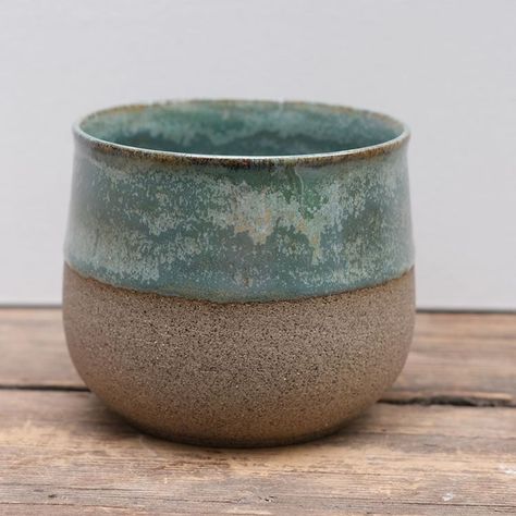 Glazed with Amaco potter’s choice frosted turquoise over dark green. Clay body is Sibelco WMS 2002GG. The summer season is over, it’s time… Cofee Bar, Clay Glazing, Creative Pottery, Pretty Pottery, Throwing Clay, Pottery Glaze, Pottery Inspo, Amaco Glazes, Clay Works