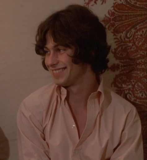 Bruce Robinson, Blood Red Lipstick, Rosie Posie, Robert Sheehan, White Guys, Film Inspiration, Shag Haircut, Song Book, Movie Songs