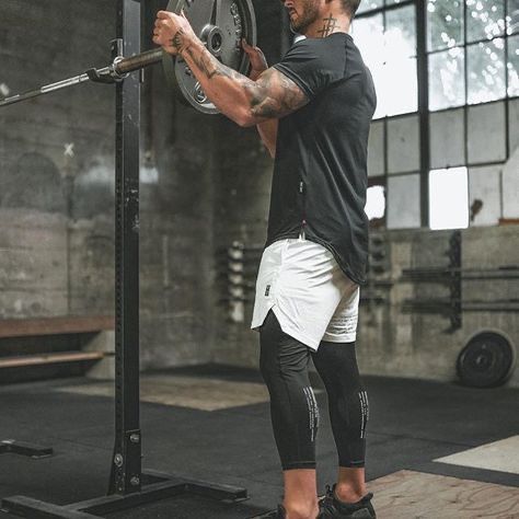 Gym Men Clothes, Workout Outfits For Men, Gym Wear For Men, Mens Gym Fashion, Gym Photoshoot, Gym Outfit Ideas, Gym Photo, Clothes Sport, Gym Photography