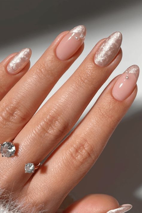 Pearls On Nails Design, Pearl Nails Ballerina Shape, Minimalist Pearl Nails, Pearl Nails For Wedding, Ombré Pearl Nails, Holiday Nails Pearl, Pearl Gel Nails Design, Purple Pearl Nails Design, Pearl Gel X Nails