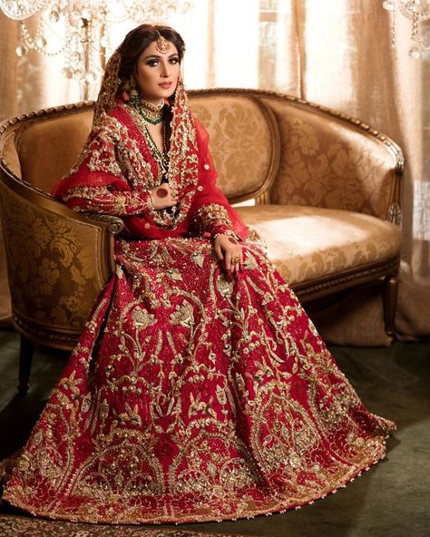 Ayeza Khan on Instagram: “Revealing the 2nd look for @hifsa.khan.salon Photography @azeemsaniofficial Dress by: @alixeeshantheaterstudio Jewellery by:…” Ayeza Khan Bridal, Red Bridal Dress, Ayeza Khan, Rustic Wedding Dresses, Pakistani Bridal Dresses, Pakistani Wedding Dresses, Pakistani Bridal Wear, Bridal Dress Design, Princess Wedding Dresses