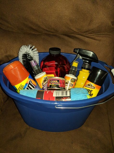 Fathers Day Gift Basket Ideas, Fishing Gift Basket, Diy Car Wash, Car Basket, Lottery Ticket Gift, Silent Auction Fundraiser, Gift Card Basket, Beer Olympics, Raffle Ideas