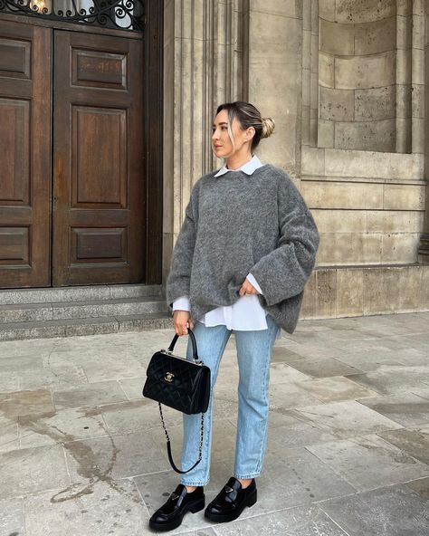 FREYA KILLIN. (@freyakillin) | Instagram Office Ootd, Sweater Y2k, Loose Pullover Sweater, Streetwear Collection, Scandinavian Fashion, Solid Sweaters, Copenhagen Style, Loose Pullover, Fall Clothes