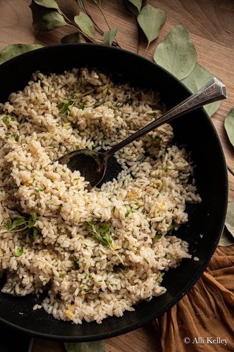 Garlic and herb rice is the perfect side dish for any occasion! The tasty combination of fragrant herbs, garlic, butter, and rice will add a delicious burst of flavor to your meal times. Ready in no time at all, this easy-to-make recipe will soon be your go-to side dish. Garlic And Herb Rice, Garlic Rice Recipes, Herb Rice, Herbed Rice, Garlic Rice, Meal Times, Herb Butter, Reduce Food Waste, Asian Cooking