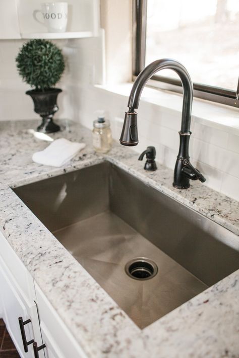 Underslung sinks come in many shapes and sizes. Kitchen Sink Decor Ideas, Kitchen Sink Decor, Best Kitchen Sinks, Kitchen Sink Design, Kitchen Views, Farmhouse Sink Kitchen, Kitchen Farmhouse, Sink Design, Kitchen Redo