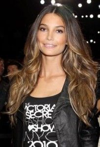 Ombre Vs Balayage, Lily Aldridge Hair, Balayage Hair Morenas, Balayage Hair Caramel, Sombre Hair, Jessica Capshaw, Balayage Hair Dark, Brunette Balayage Hair, Lily Aldridge