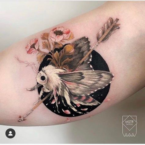 Dark Tattoo Ideas, Moth Tattoos, Moth Tattoo Design, Insect Tattoo, Tattoos Geometric, Moth Tattoo, Tatuaje A Color, Dark Tattoo, Nature Tattoos