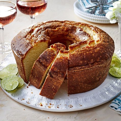 12 Dessert Recipes Everyone Should Bake This Summer Key Lime Pound Cake, Lime Pound Cake, Southern Pound Cake, Tube Cake Pan, Somebunny Loves You, Easter Desserts Recipes, Pound Cake Recipes, Cake Donuts, Easter Dessert