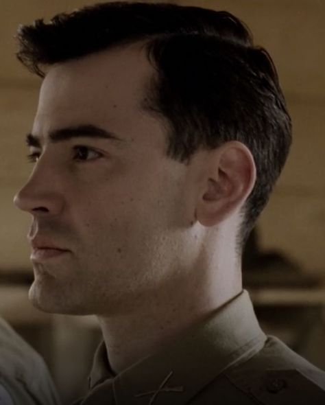 Lewis Nixon, Ron Livingston, Band Of Brothers, Army Men, Golden Age Of Hollywood, Hugh Jackman, Livingston, Celebrity Hairstyles, Nixon