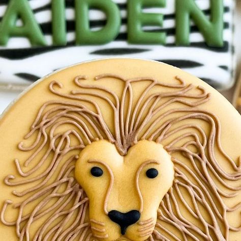 Lion Decorated Cookies, Lion Cookies Royal Icing, Lion Sugar Cookies, Dorm Snacks, Lion Cookies, Heart Baking, St Jerome, Baking Cookies, Beautiful Cookies