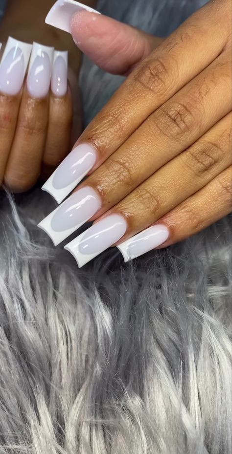 Tappered Nails Square Medium Designs, Medium Long French Tip Nails, Nails Inspiration Square Medium, Jayda Nails, Square Y2k Nails, Acrylic Nails Square Medium, Medium Tapered Square Nails, Nails Short Tapered Square, Medium Length Square Nails