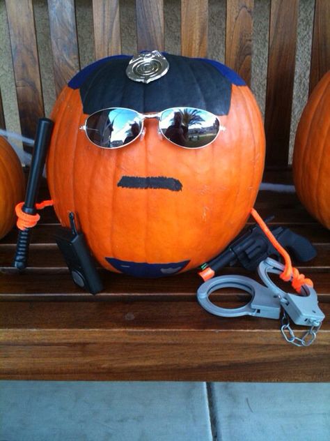 Painted pumpkins -police Police Pumpkin, Carving Gourds, No Carve Pumpkin Decorating, Pumpkin Contest, Pumpkin Carving Designs, Pumpkin Template, Halloween Rocks, Pumpkin Carvings Stencils, Magic Garden