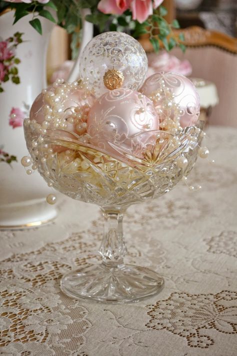 ornaments in decorate bowl - Jennelise Rose via @Remodelaholic Shabby Chic Christmas Decorations, Pink Ornaments, Chic Christmas Decor, Shabby Christmas, Gold Christmas Decorations, Pink Christmas Decorations, Shabby Chic Christmas, Chic Christmas, Christmas Flowers