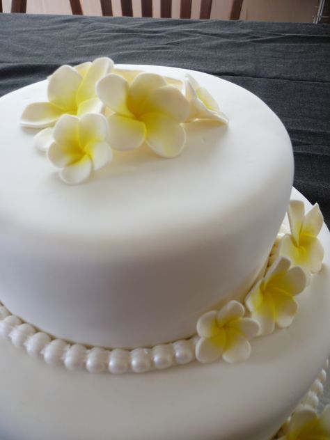 Frangipani wedding cake Plumeria Cake, Frangipani Wedding, Family Cake, Just Cakes, Anniversary Cake, Wedding Cake Designs, Kids Cake, Cake Designs, Wedding Cakes