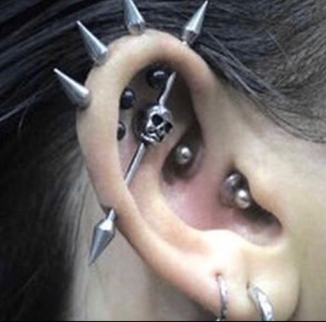 Cool Ear Piercings, Pretty Ear Piercings, Face Piercings, Cool Piercings, Cute Piercings, Body Jewelry Piercing, Body Piercings, Funky Jewelry, Piercing Tattoo