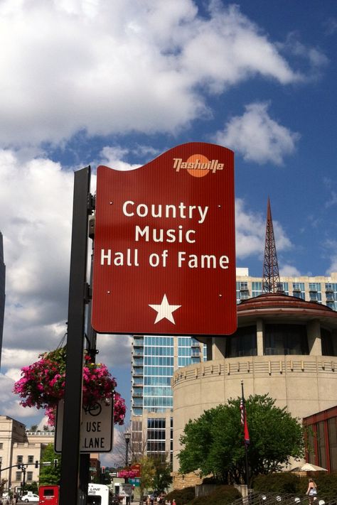 Country Music Hall of Fame Country Music Hall Of Fame Nashville, Nashville Tennessee Aesthetic, Nashville Aesthetic, Nashville Country Music, Nashville Tennessee Vacation, Nashville Country, Country Music Hall Of Fame, Nashville Trip, Tennessee Vacation