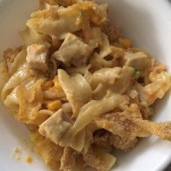 This creamy and cheesy casserole is a great way to use up any leftover roast pork or pork chops. Be creative! Mix and match your favorite veggies for variety. Leftover Pork Roast Recipes, Leftover Pork Loin Recipes, Pork Casserole Recipes, Leftover Pork Recipes, Leftover Pork Roast, Loin Recipes, Pork Casserole, Noodle Casserole Recipes, Leftover Recipes