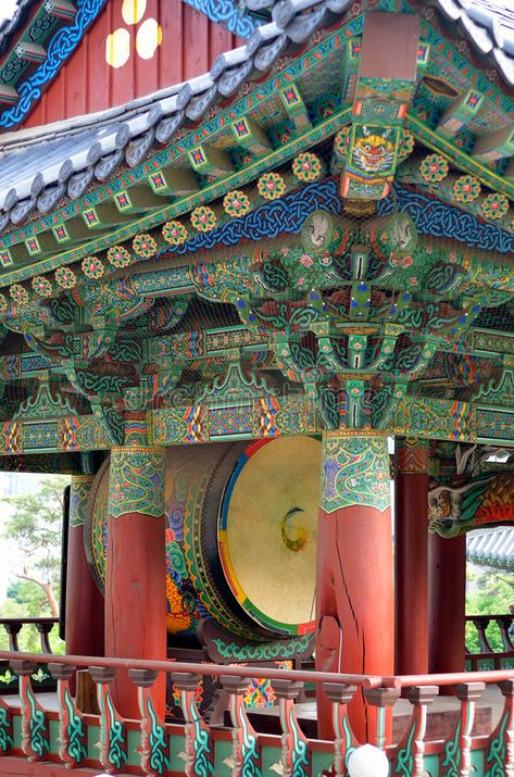 Korean Buddhist Temple, Bongeunsa Temple, Korea Temple, Korean Temple, Buddhist Architecture, Ancient Korea, Korea Trip, Korea Traditional, Korea Seoul