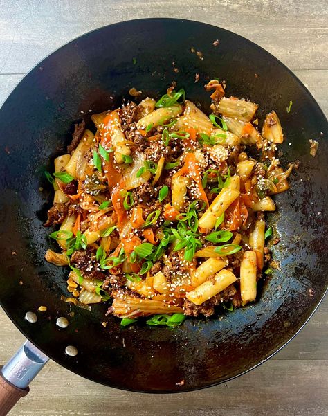 Korean Rice Cake Meals, Tteokbokki With Ground Beef, Recipes Using Korean Rice Cakes, Rice Cakes Korean Recipes, Rice Cake Dinner Ideas, Frozen Rice Cake Recipes, Korean Rice Cake Tteokbokki, Recipes With Korean Rice Cakes, Korean Meal Prep