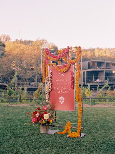 Outdoor Wedding Welcome Sign, Indian Wedding Signage, Indian Wedding Welcome Sign, Indian Wedding Arch, Kerala Wedding Decor, Lohri Decor, Rajput Wedding, Lobby Inspiration, Entrance Signage