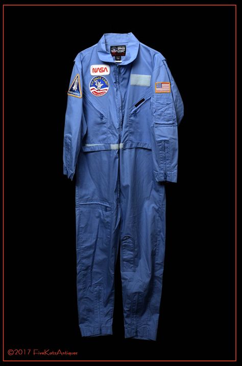 Retro Futuristic Space Suit, Space Overalls, Nasa Uniform, Nasa Jumpsuit, Nasa Suit, Astronaut Jacket, Astronaut Clothes, Nasa Fashion, Astronaut Jumpsuit