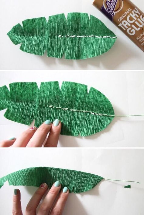 how to make crepe paper leaves - diy banana leaves with wire and crepe paper Paper Leaves Diy, Diy Paper Tree, Crepe Paper Leaves, Diy Summer Wreath, Leaves Diy, Tropical Gifts, Artificial Christmas Garland, Paper Plants, Paper Leaves